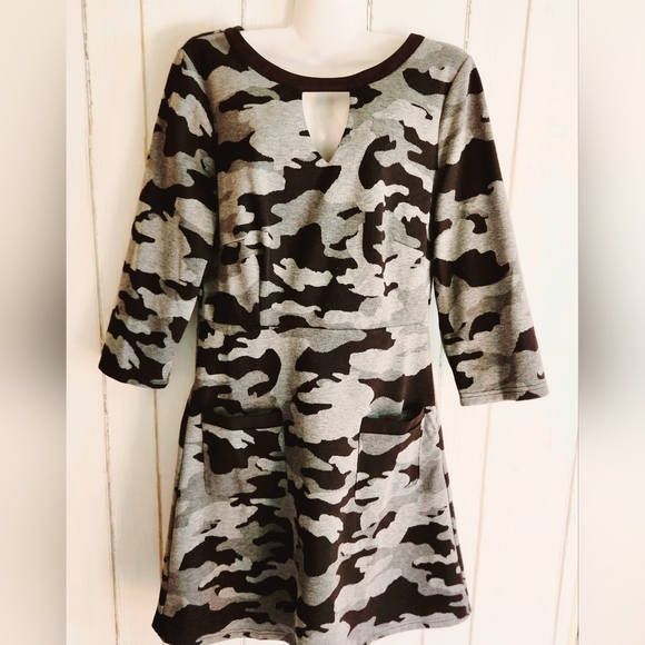 Papillon Sweatshirt Dress sz S NWT Black & Gray Camo - Picture 1 of 12